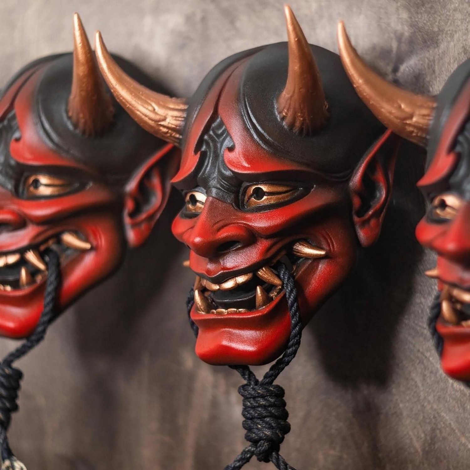 démon fej maszk Halloweenre - japán motívum